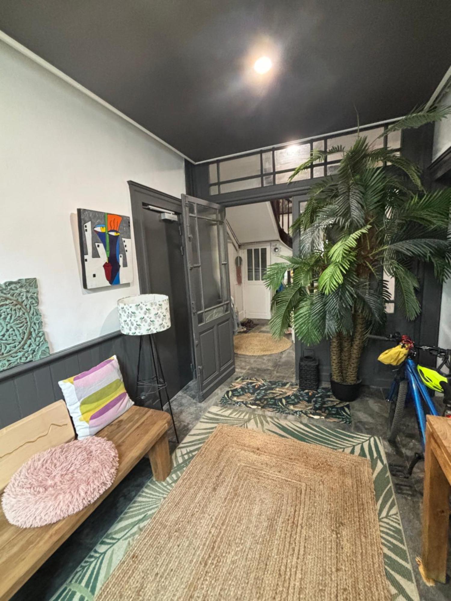 Nid Urbain Chez Sophie Apartment Bagnères-de-Bigorre Екстериор снимка